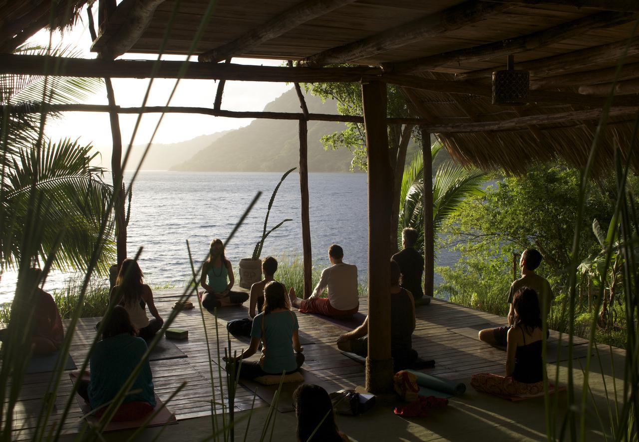 Apoyo Lodge La Laguna Екстер'єр фото